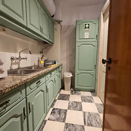 Village Gh بيت ضيافة *