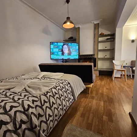 Village Gh سينترا