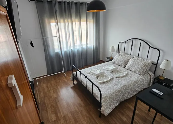 Πανσιόν Village Gh Σίντρα